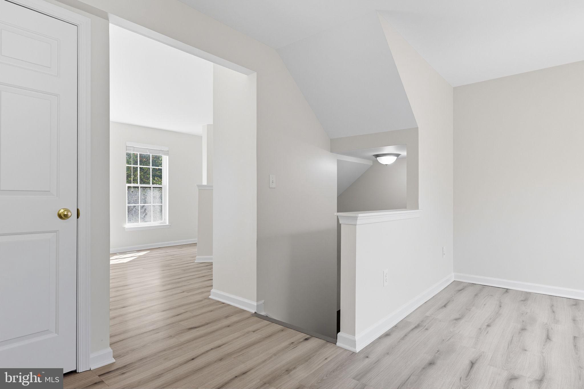 ASHBURN MANOR - Residential Lease