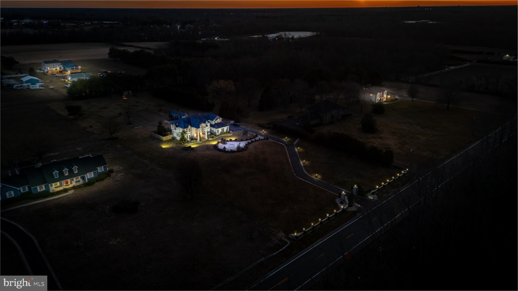 4491 E CHESTNUT AVENUE