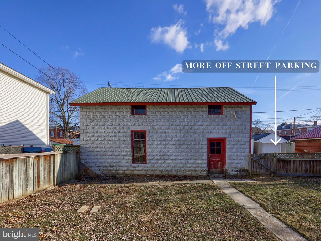 Photo of 115 W Fulton Street, EPHRATA, PA 17522 (MLS # PALA2063656)