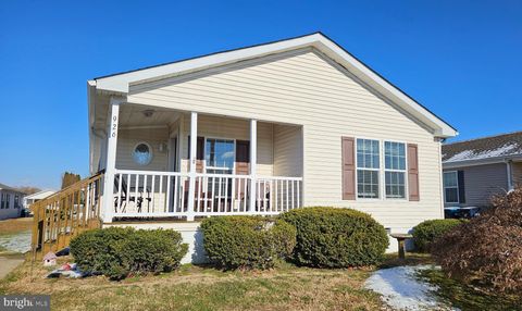 926 APPLEBERRY DRIVE SMYRNA DE 19977