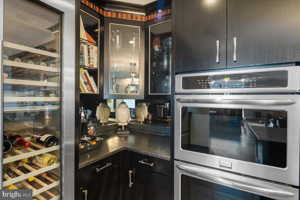 SOCIETY HILL - Residential