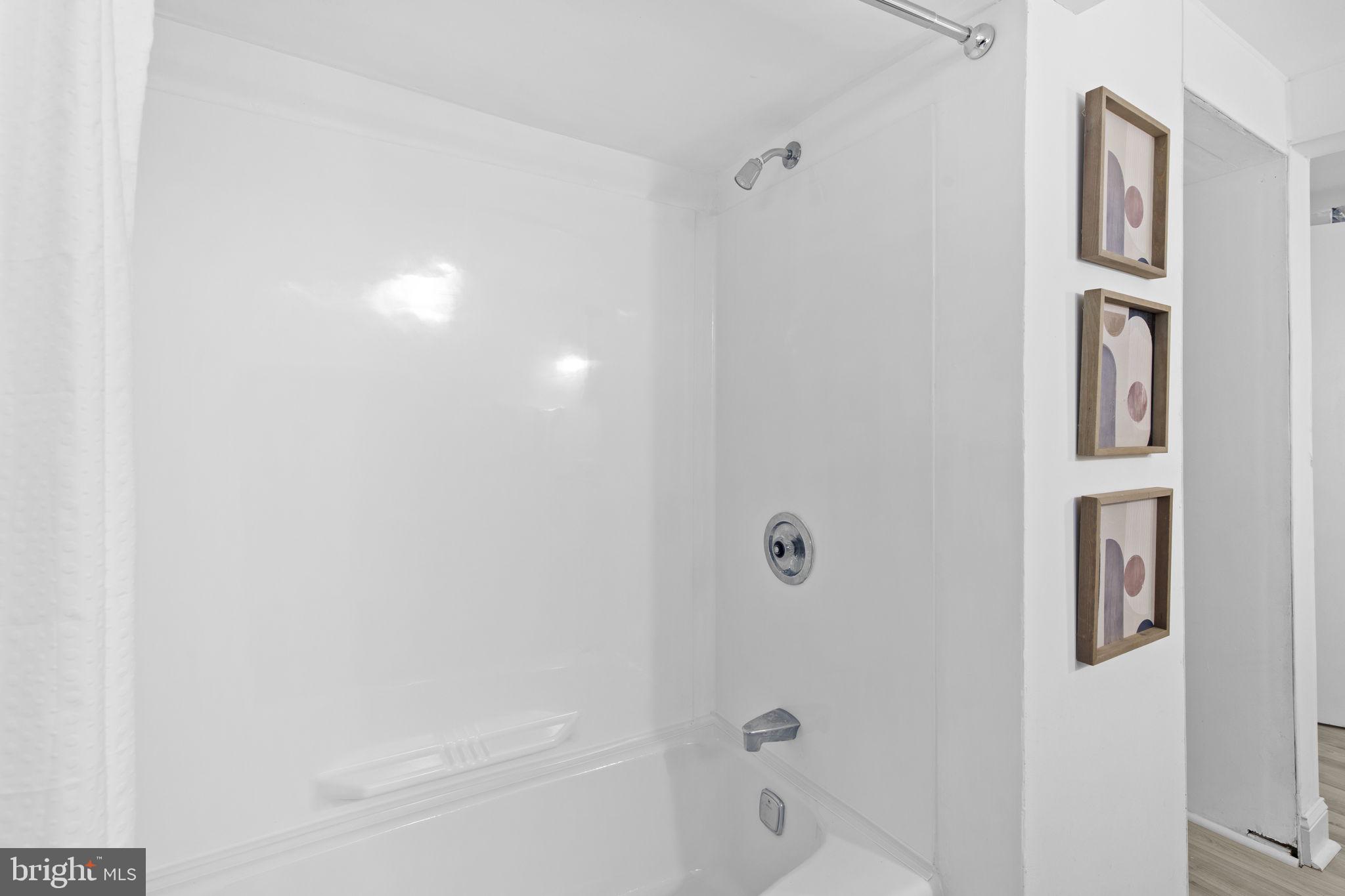 HILLENDALE PARK - Residential