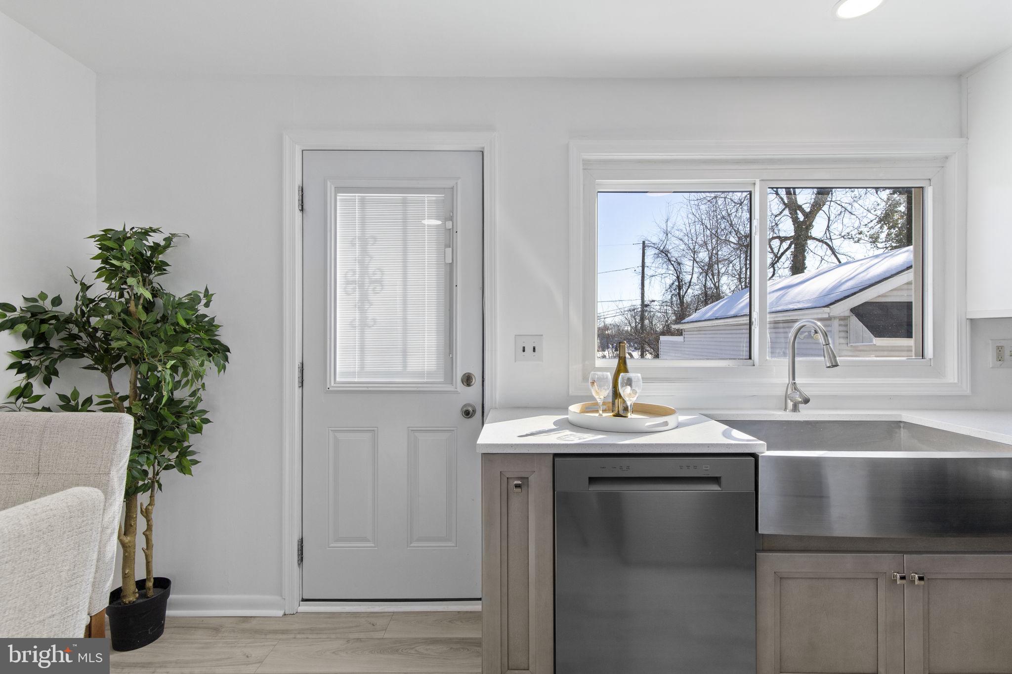 HILLENDALE PARK - Residential