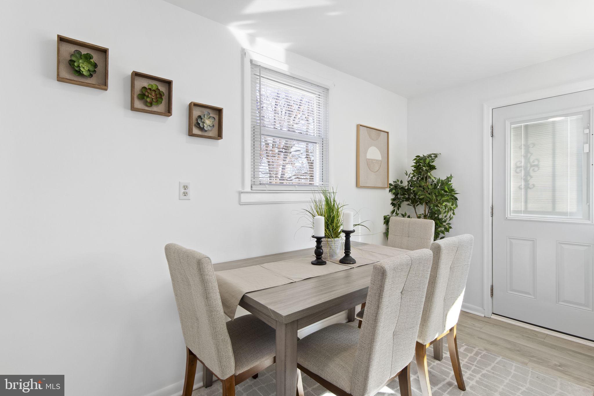 HILLENDALE PARK - Residential