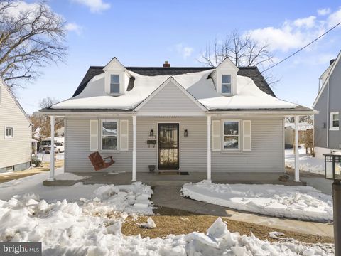 8105 HILLENDALE BALTIMORE MD 21234