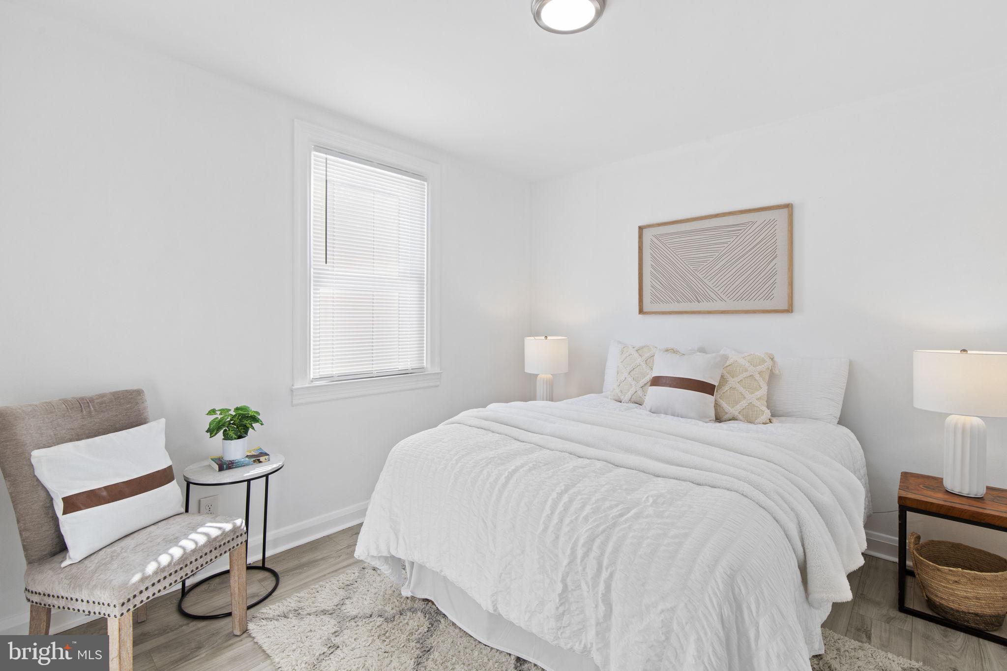 HILLENDALE PARK - Residential