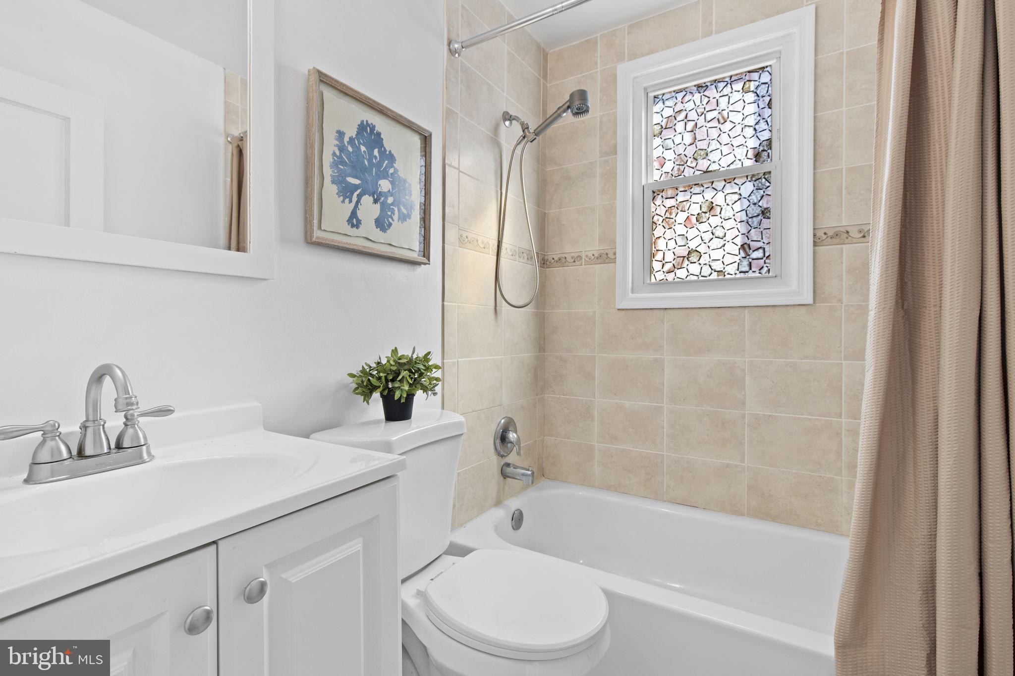 HILLENDALE PARK - Residential