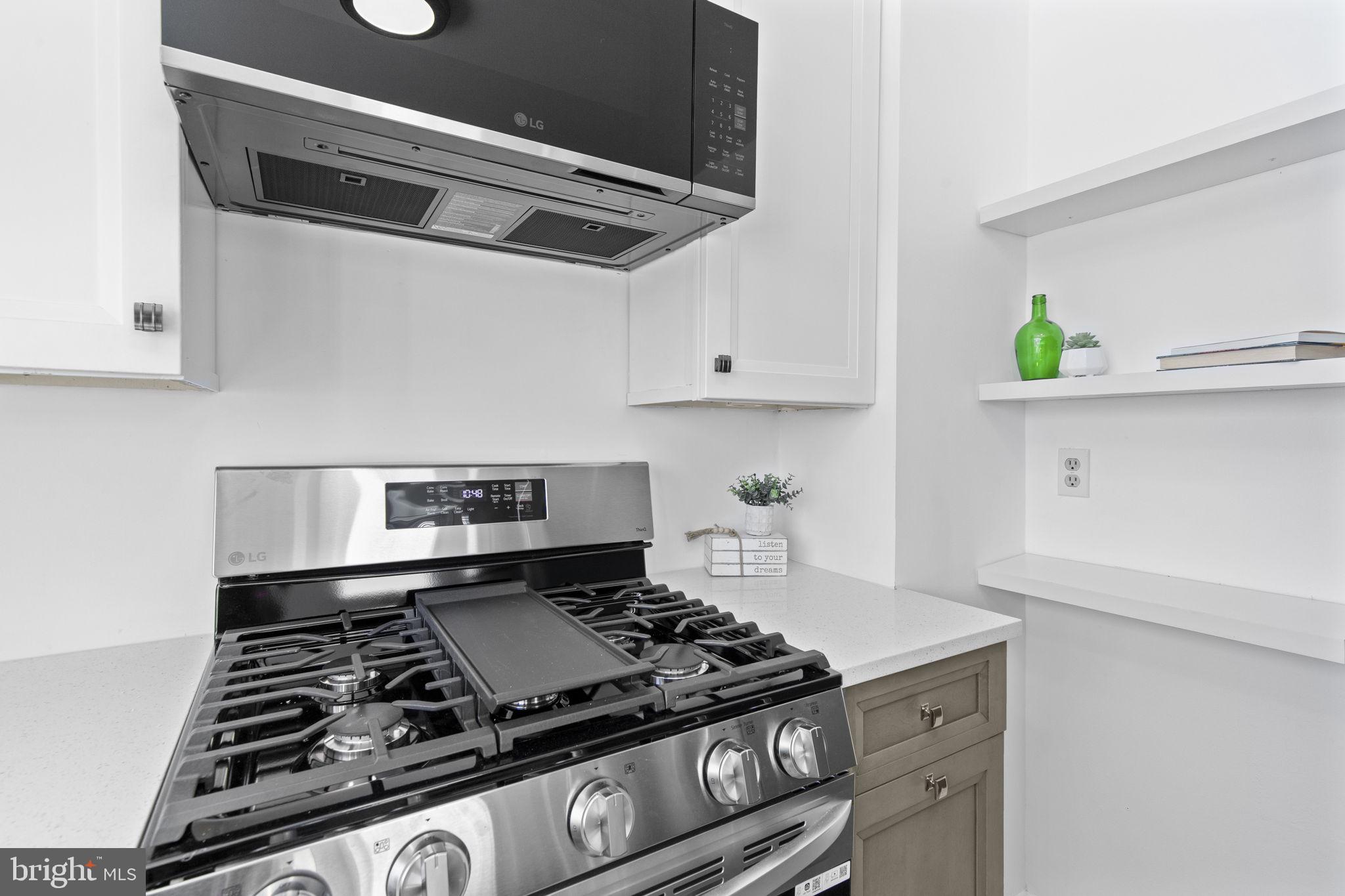 HILLENDALE PARK - Residential