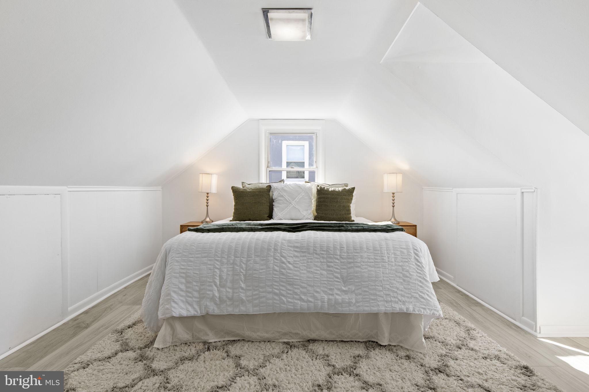 HILLENDALE PARK - Residential