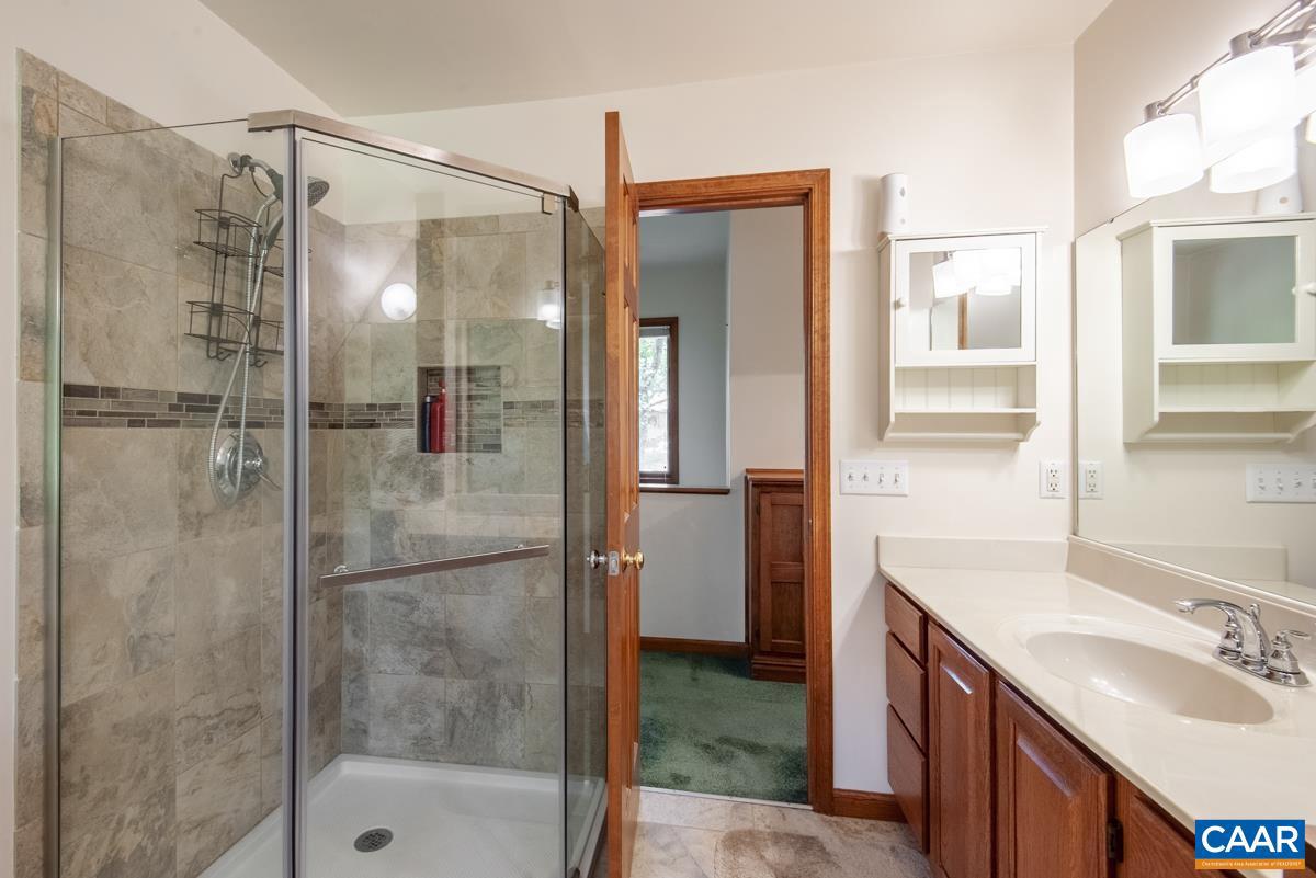 LAKE MONTICELLO - Residential