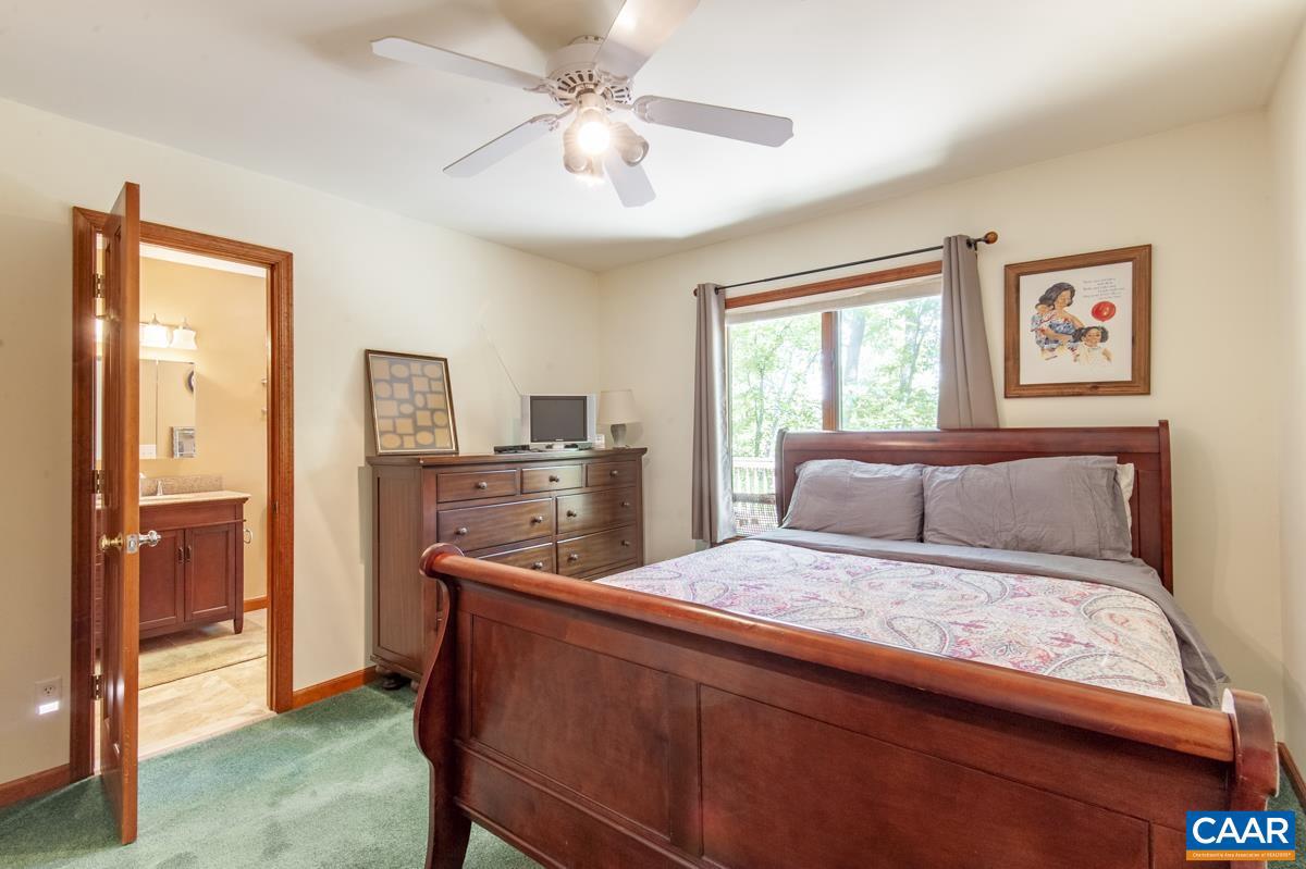 LAKE MONTICELLO - Residential