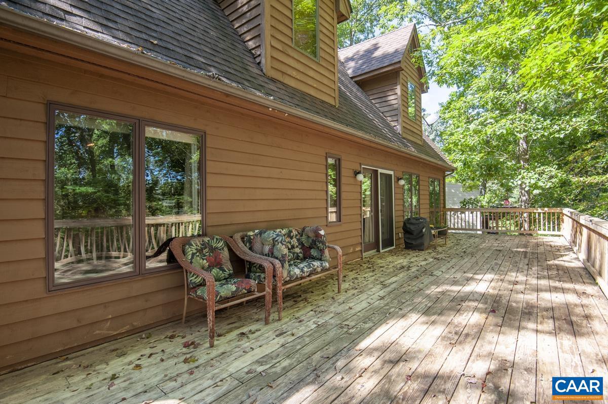 LAKE MONTICELLO - Residential