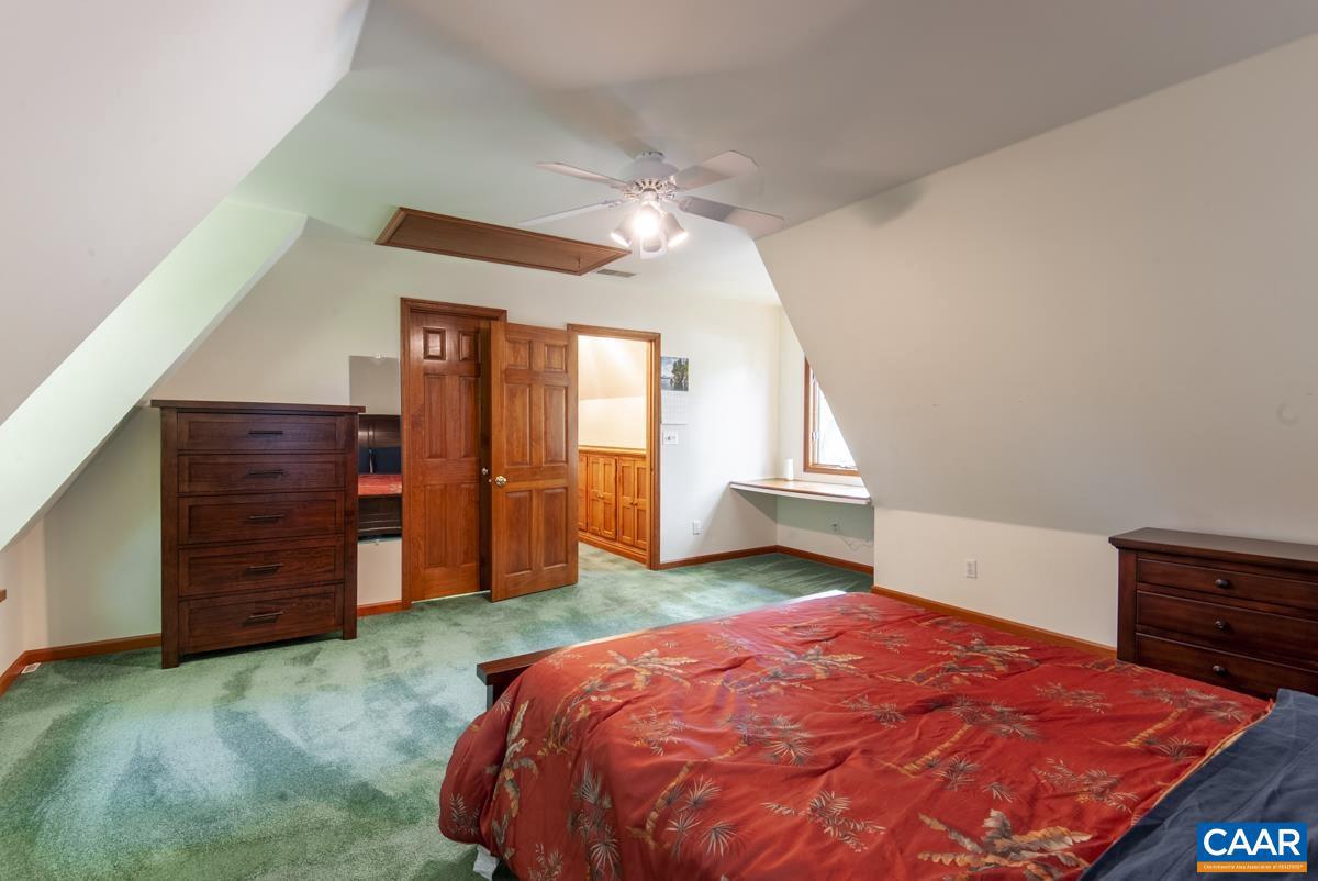 LAKE MONTICELLO - Residential