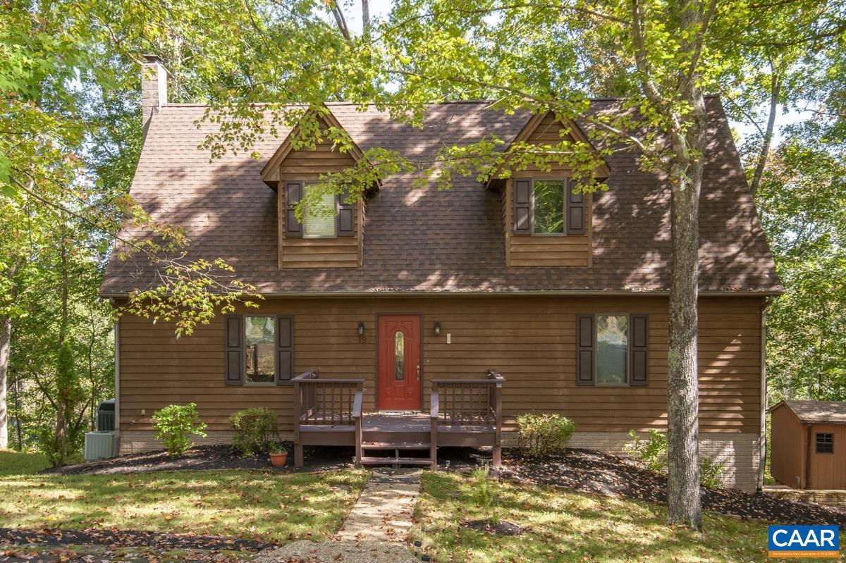 LAKE MONTICELLO - Residential