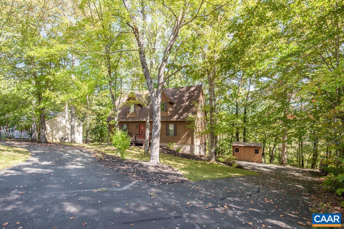 LAKE MONTICELLO - Residential