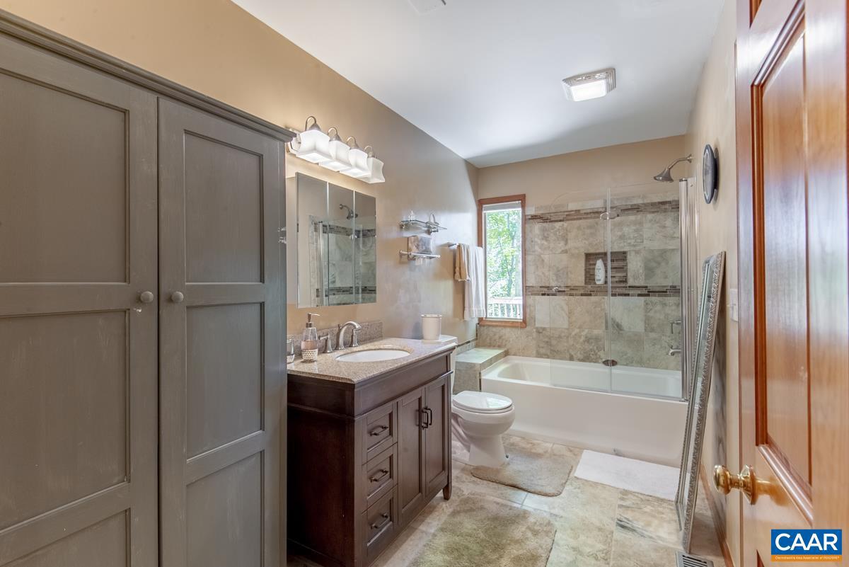 LAKE MONTICELLO - Residential