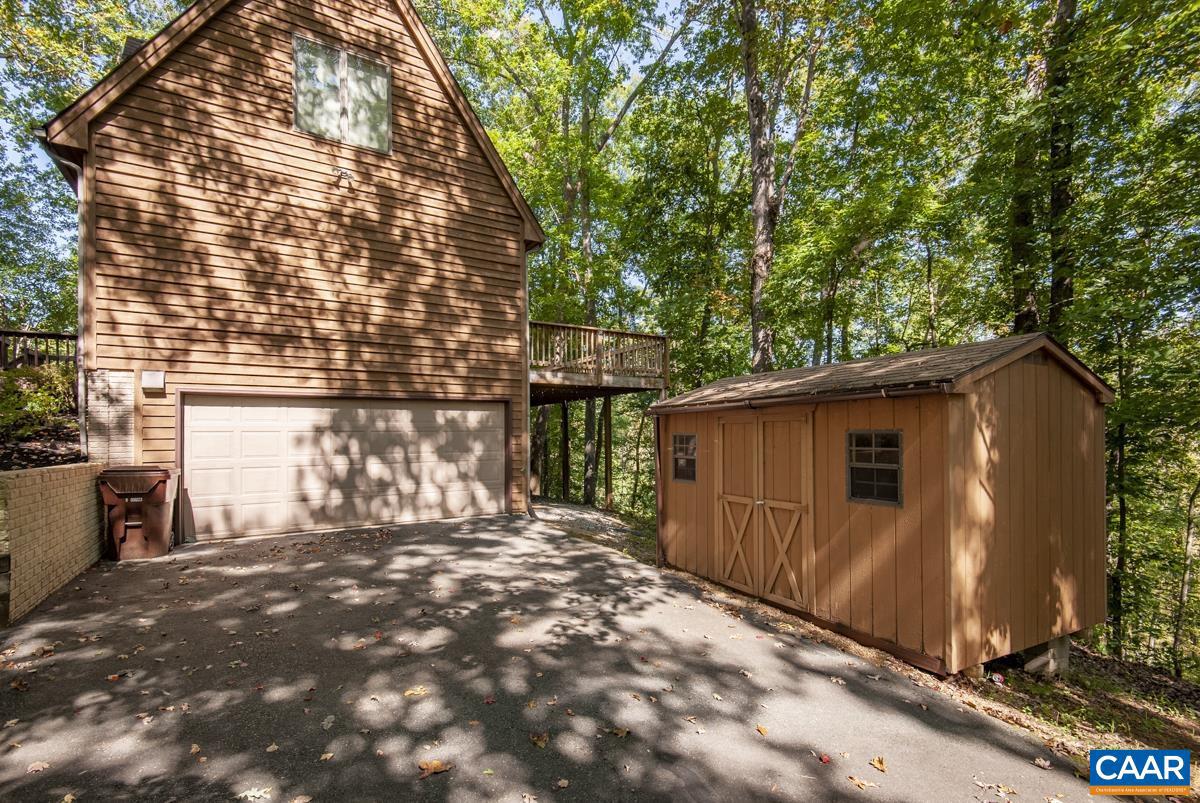 LAKE MONTICELLO - Residential