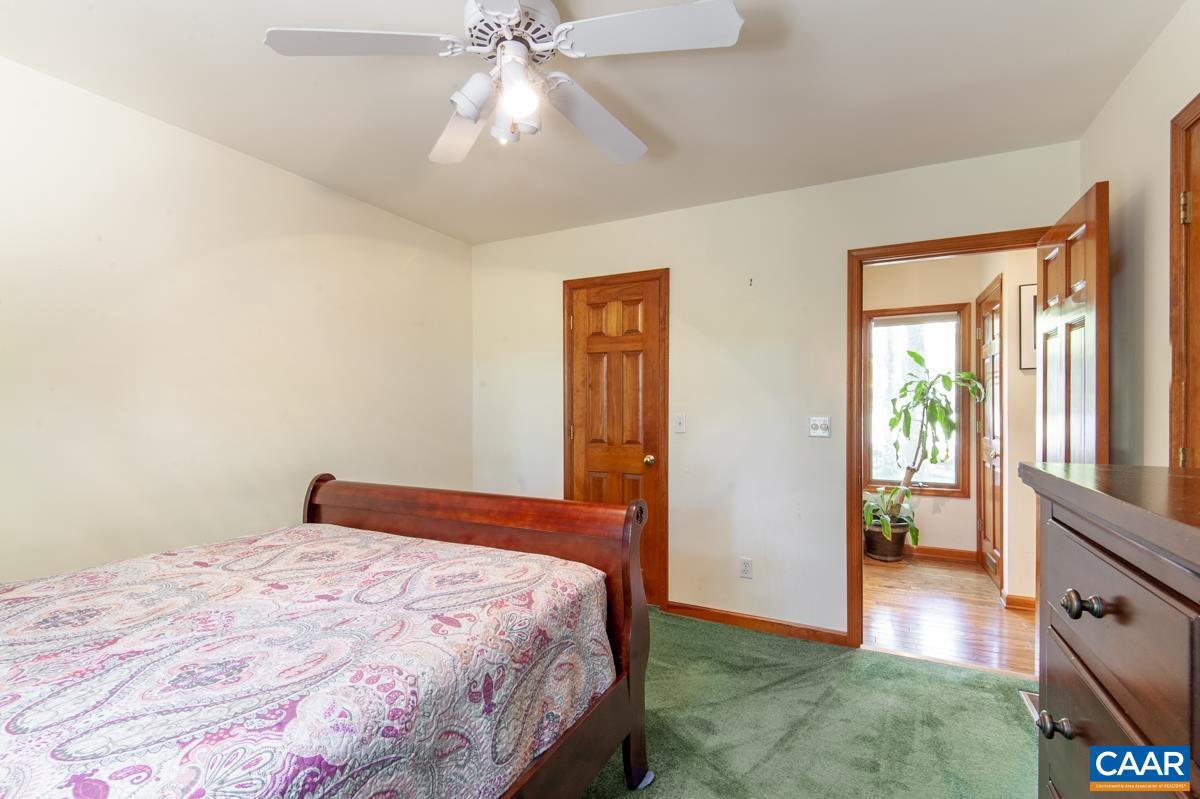 LAKE MONTICELLO - Residential