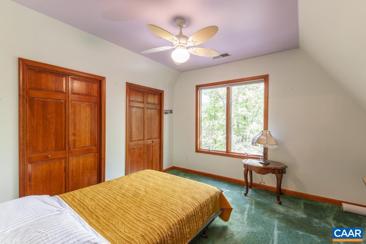 LAKE MONTICELLO - Residential