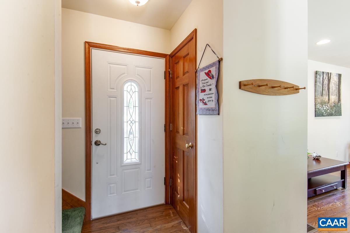 LAKE MONTICELLO - Residential