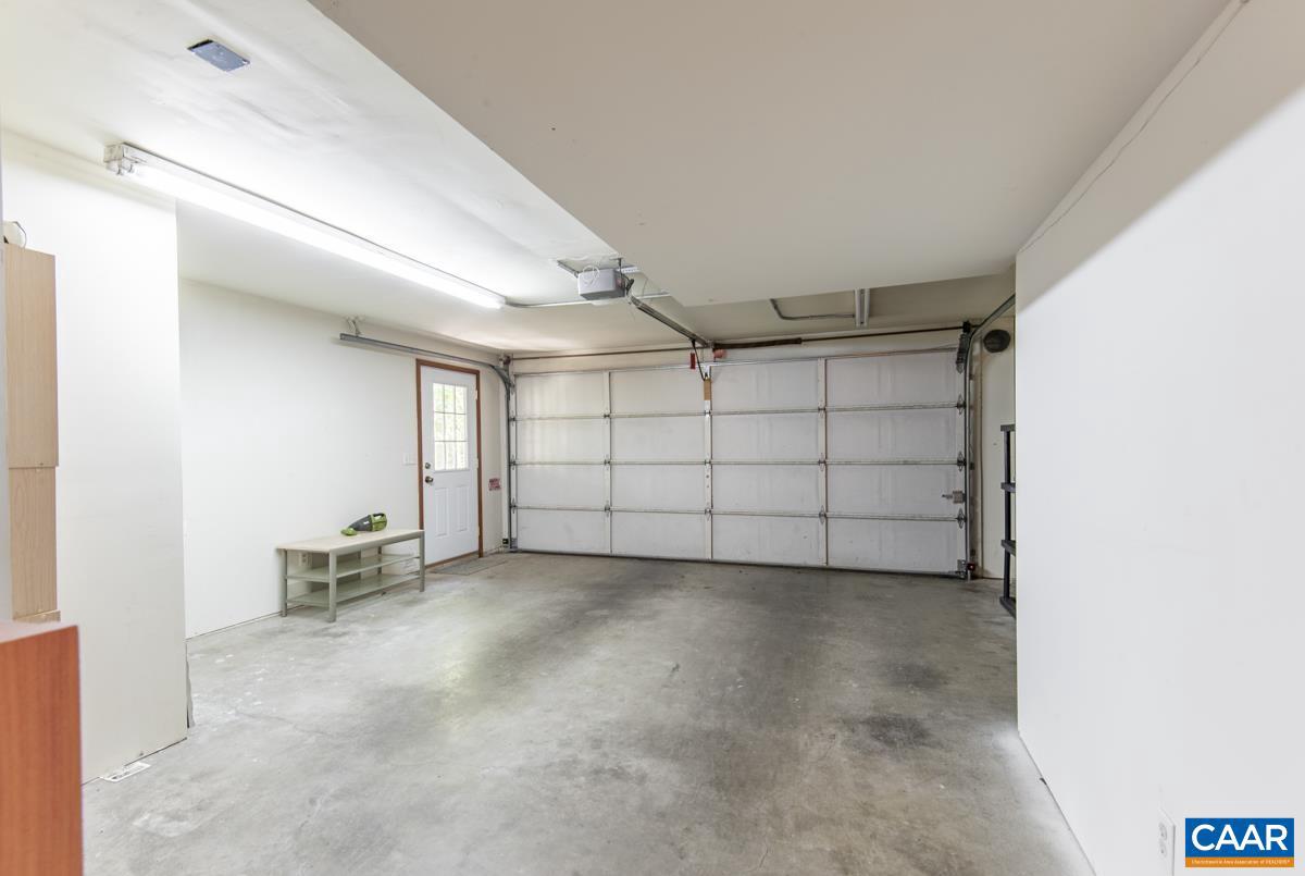 LAKE MONTICELLO - Residential