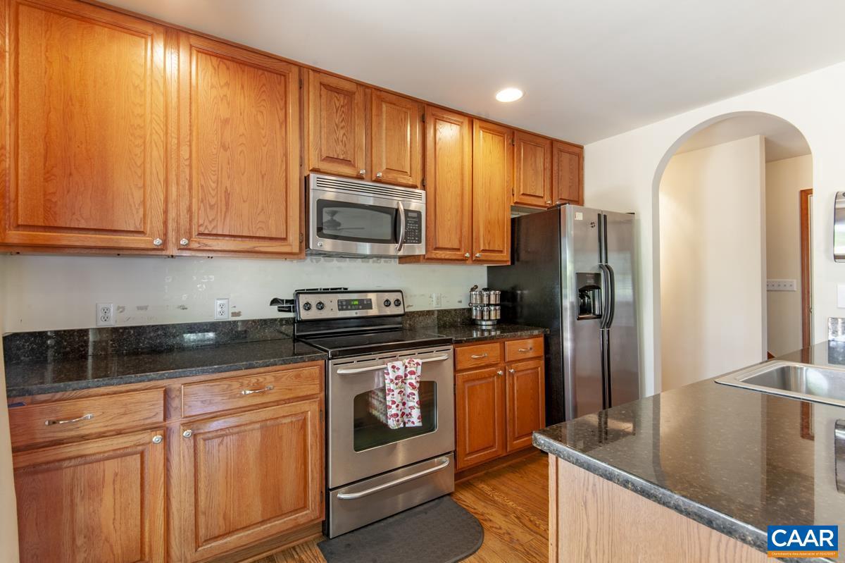 LAKE MONTICELLO - Residential