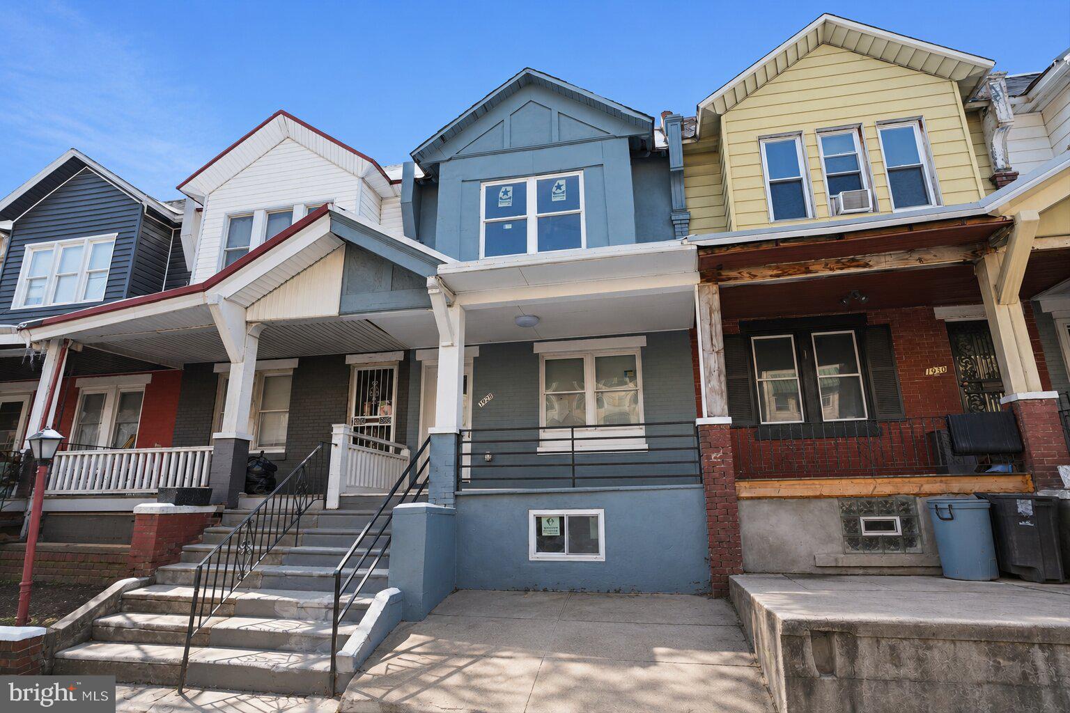 1928 W CAREY STREET