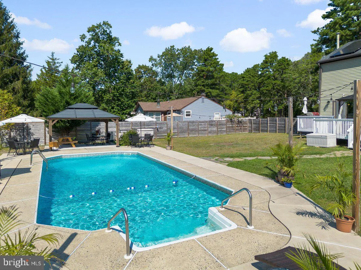 Atco, New Jersey 08004, United States, 4 Bedrooms Bedrooms, ,2 BathroomsBathrooms,Residential,Active,149809