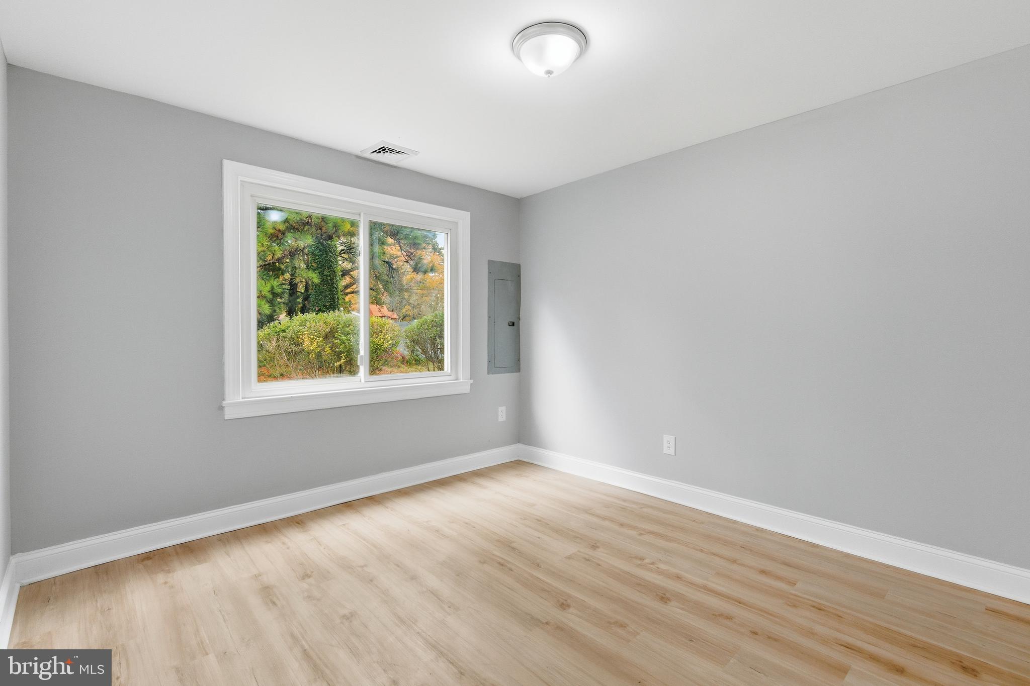 ST. INIGOES - Residential