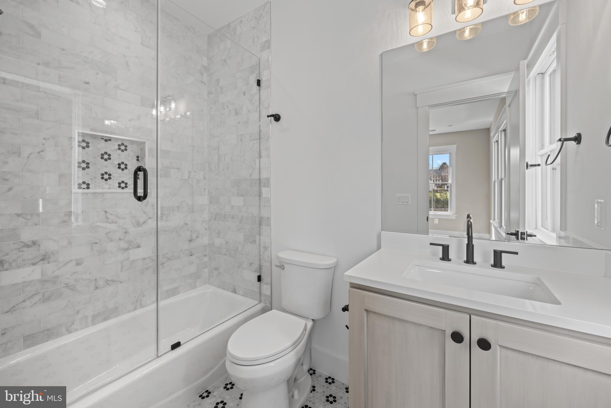 BOULEVARD ACRES - Residential