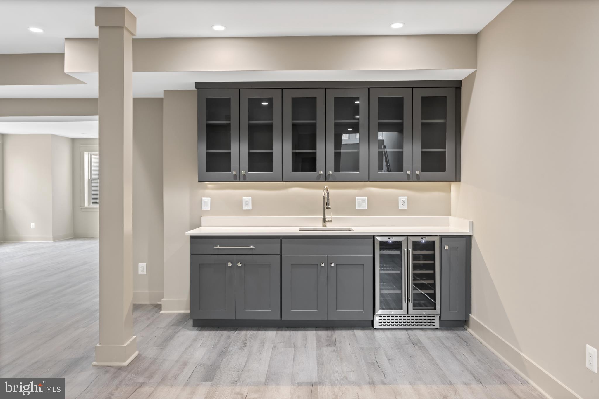 BOULEVARD ACRES - Residential