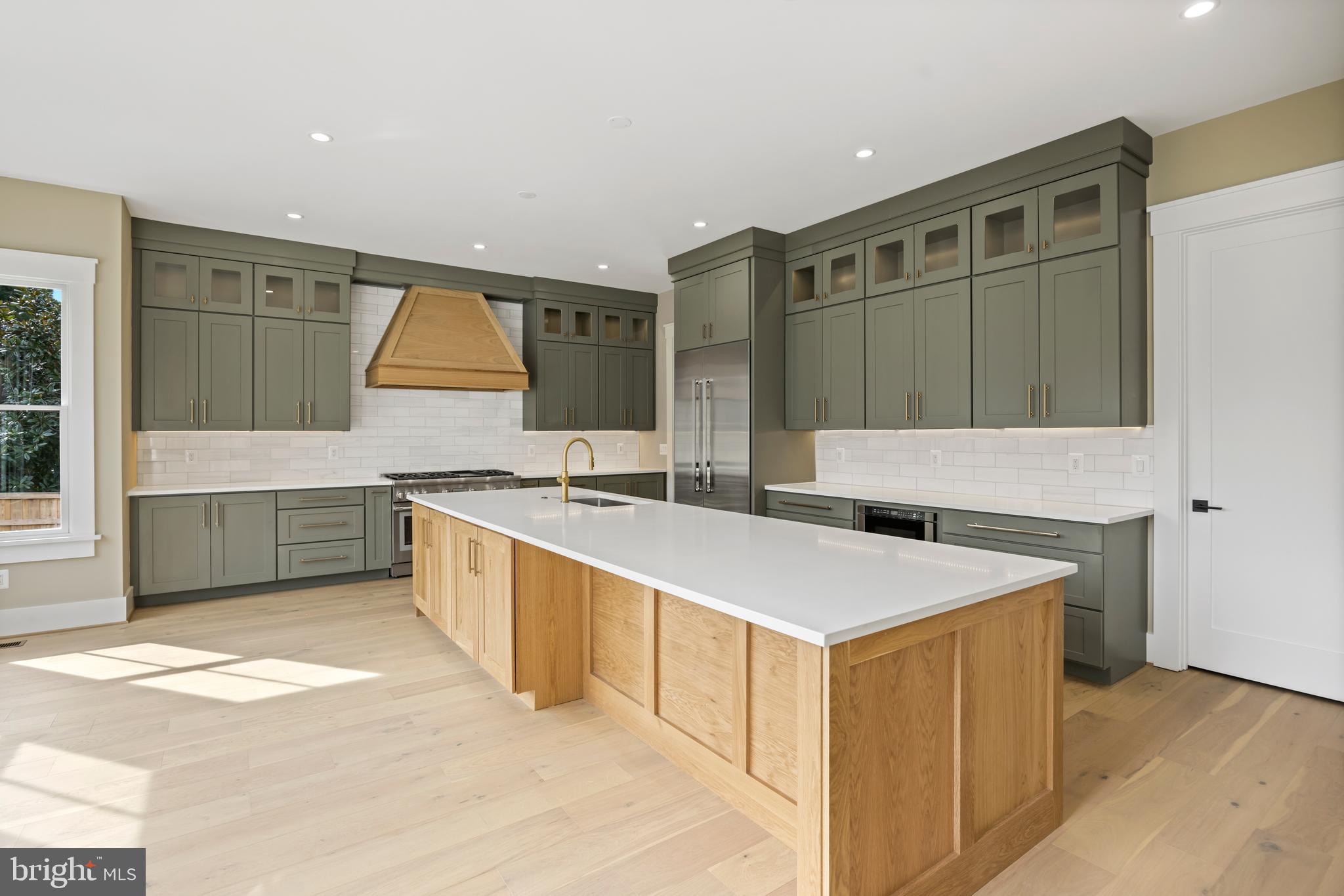 BOULEVARD ACRES - Residential