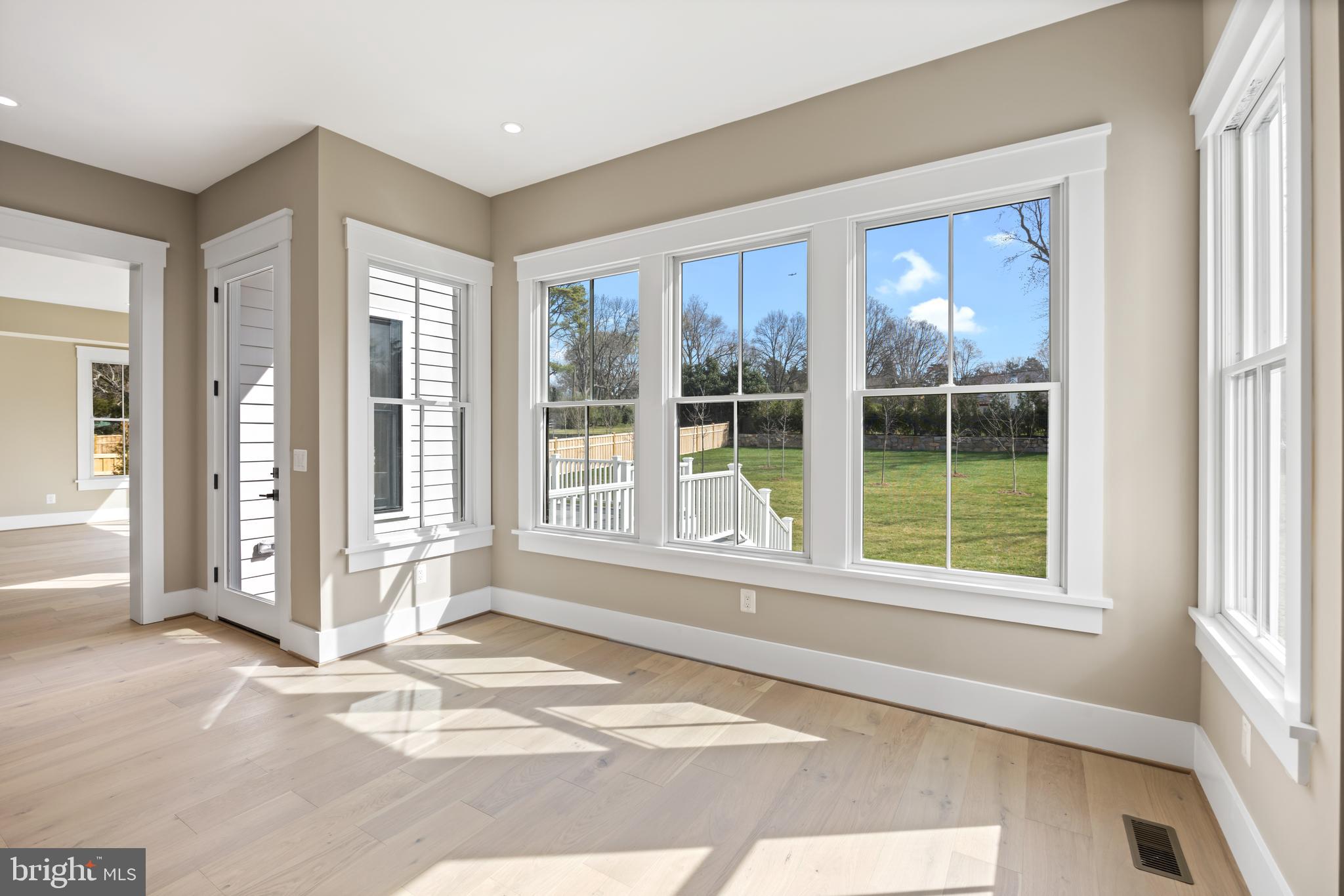 BOULEVARD ACRES - Residential