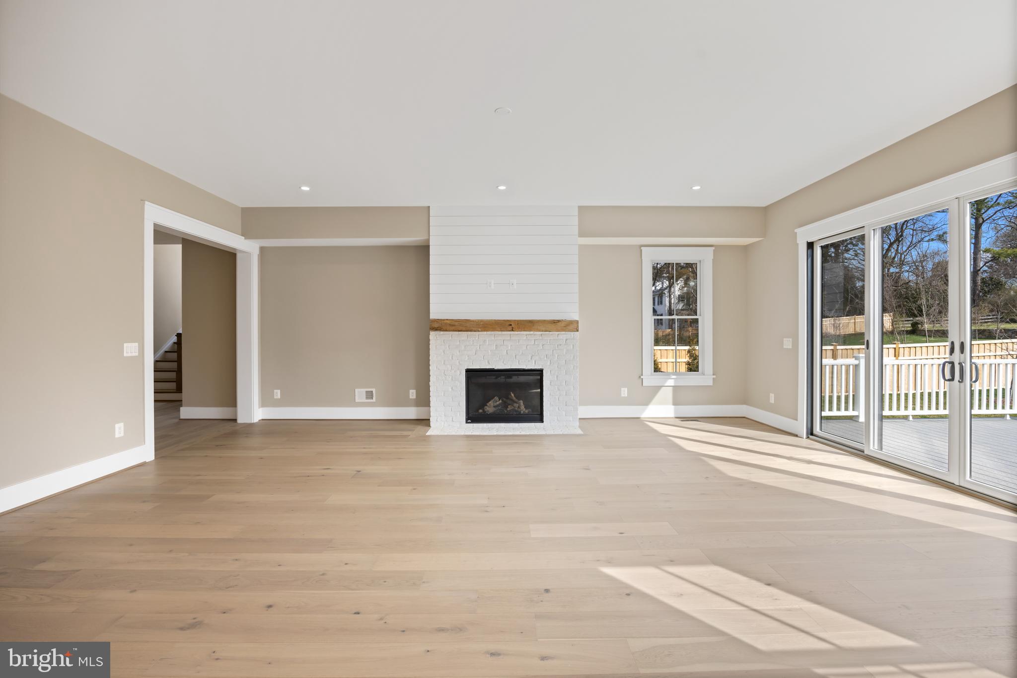 BOULEVARD ACRES - Residential