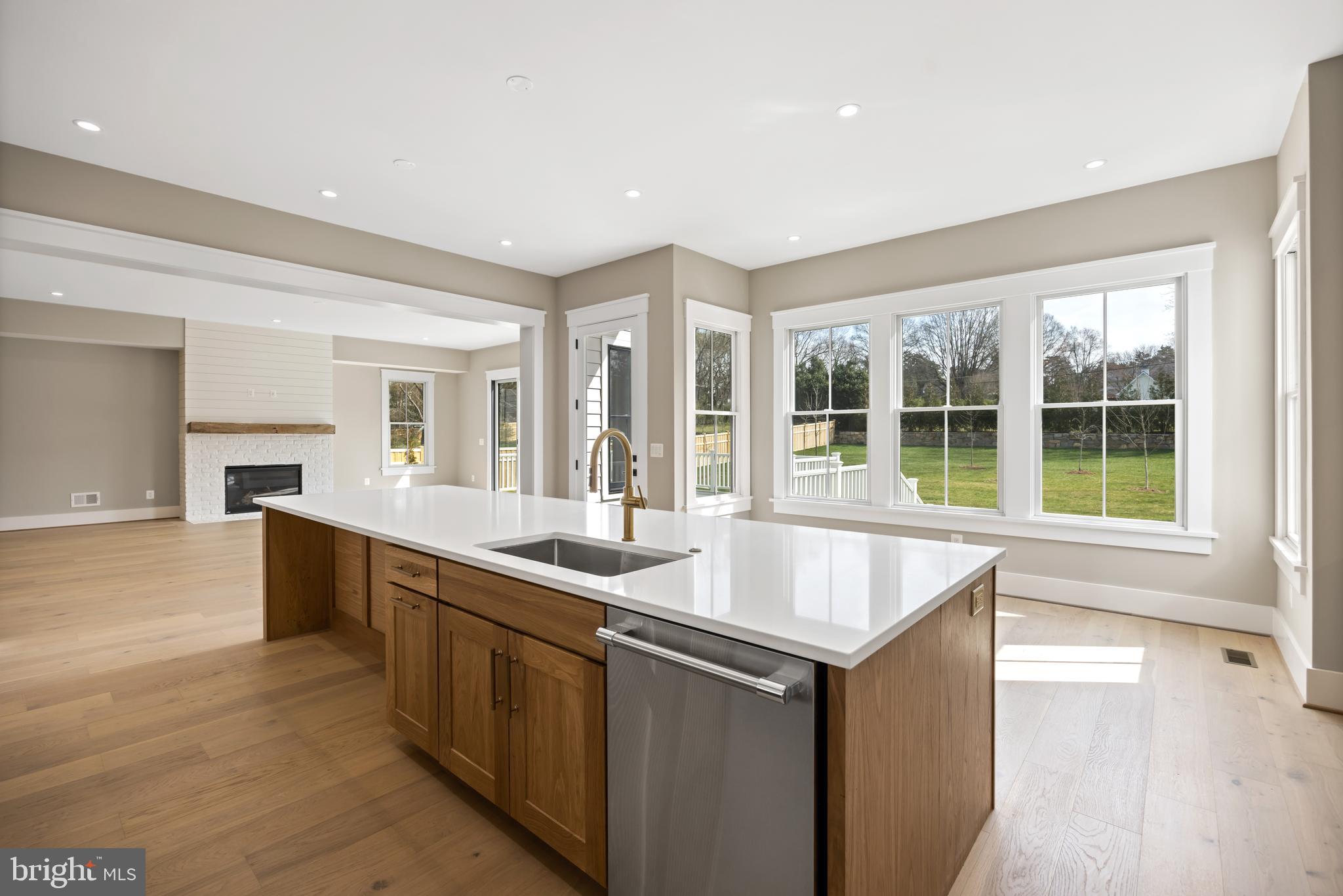 BOULEVARD ACRES - Residential