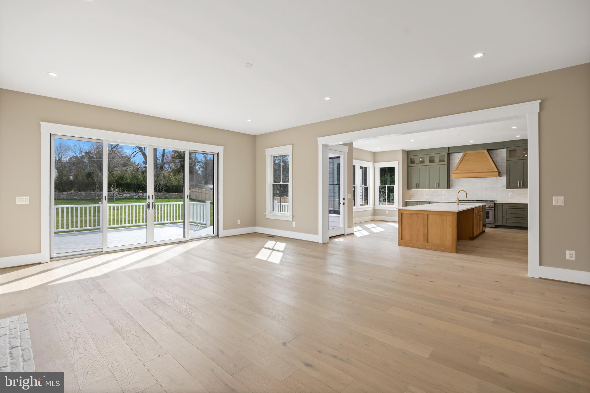 BOULEVARD ACRES - Residential