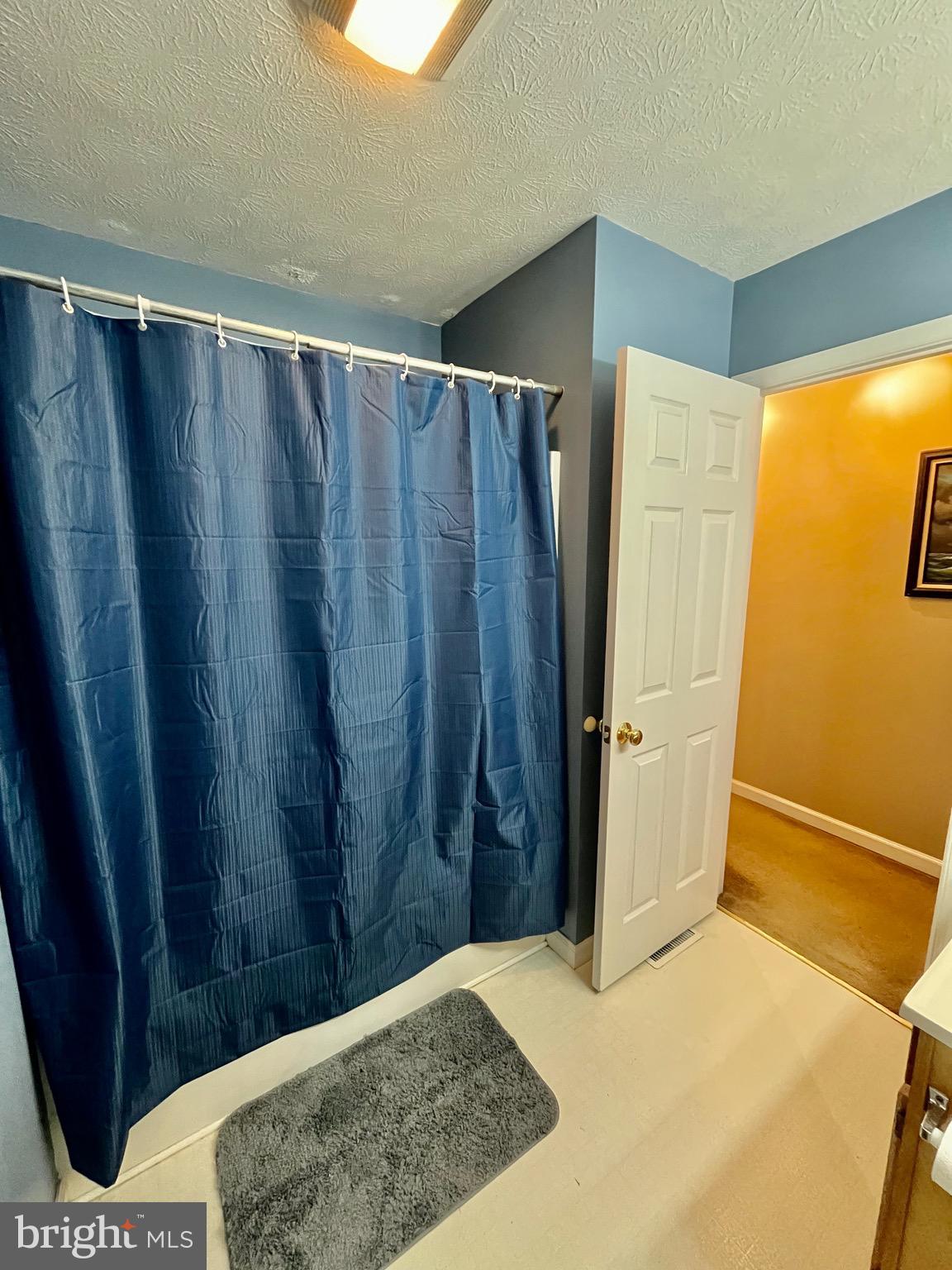 LA-VI ESTATES - Residential