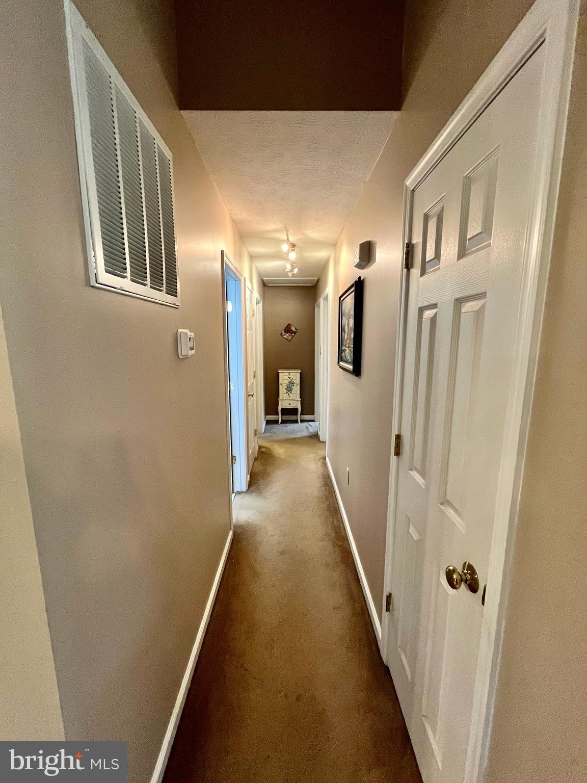 LA-VI ESTATES - Residential