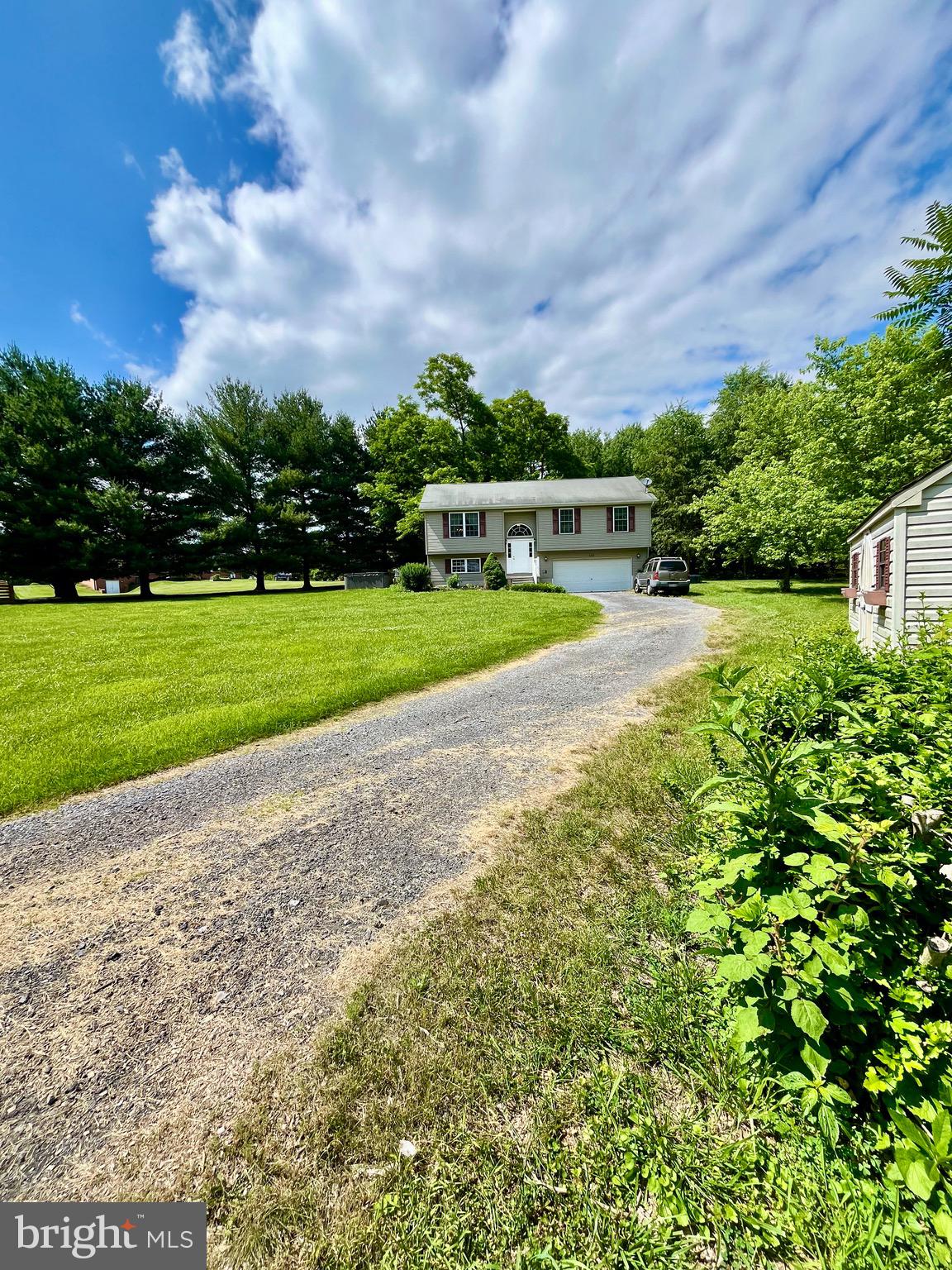 LA-VI ESTATES - Residential