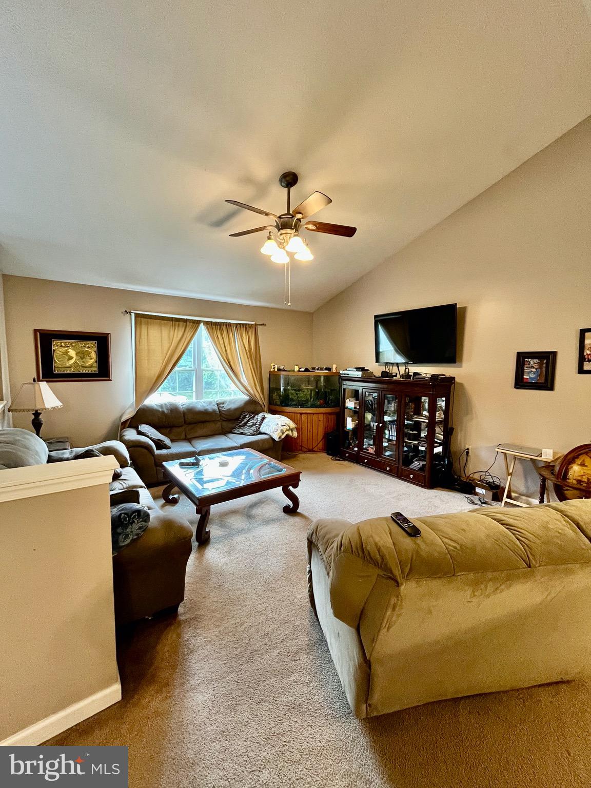 LA-VI ESTATES - Residential