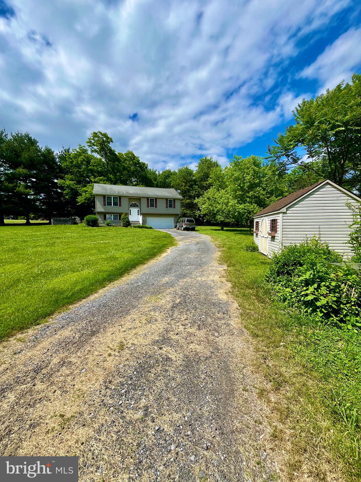 LA-VI ESTATES - Residential