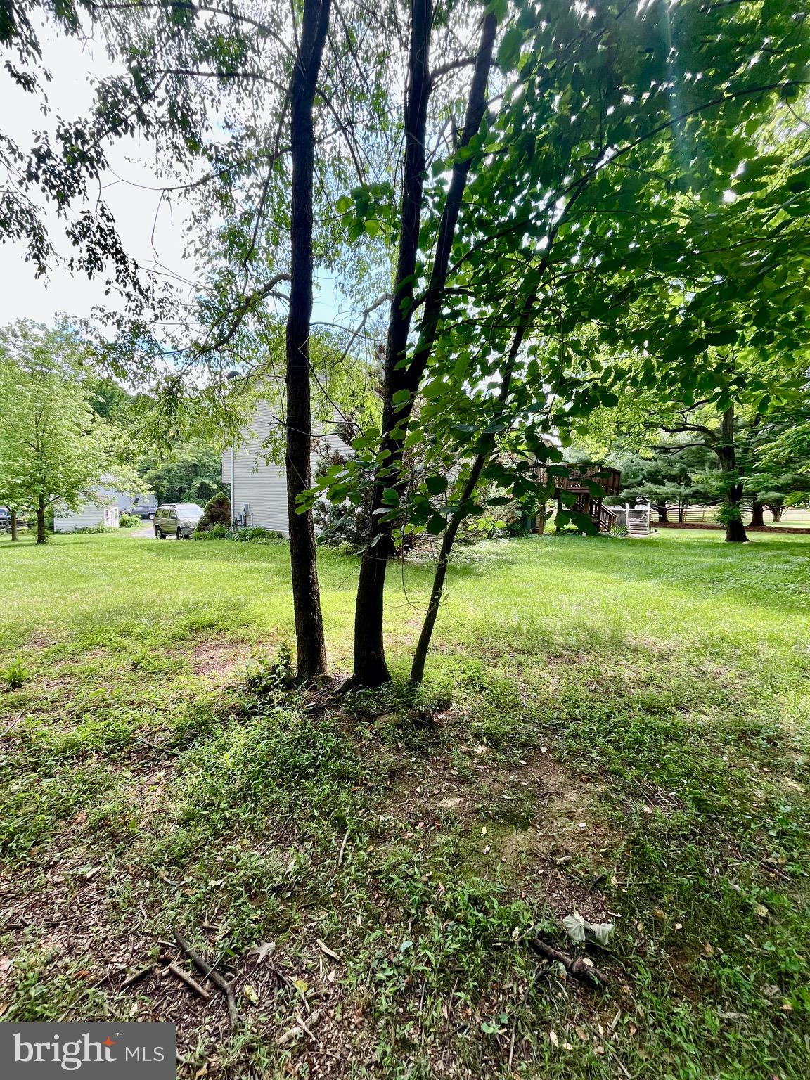 LA-VI ESTATES - Residential