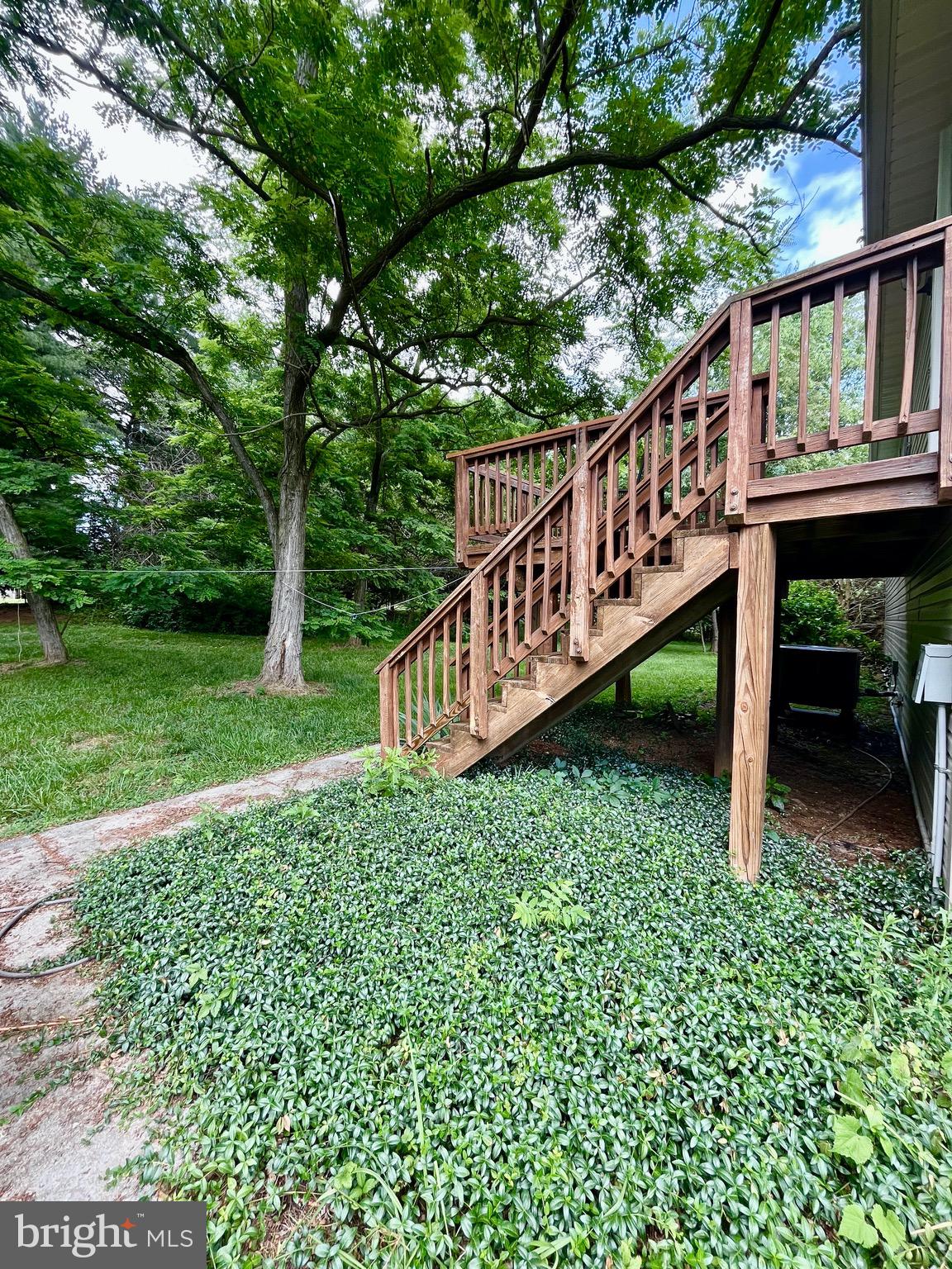 LA-VI ESTATES - Residential