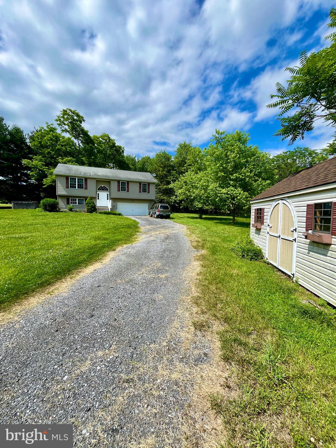 LA-VI ESTATES - Residential