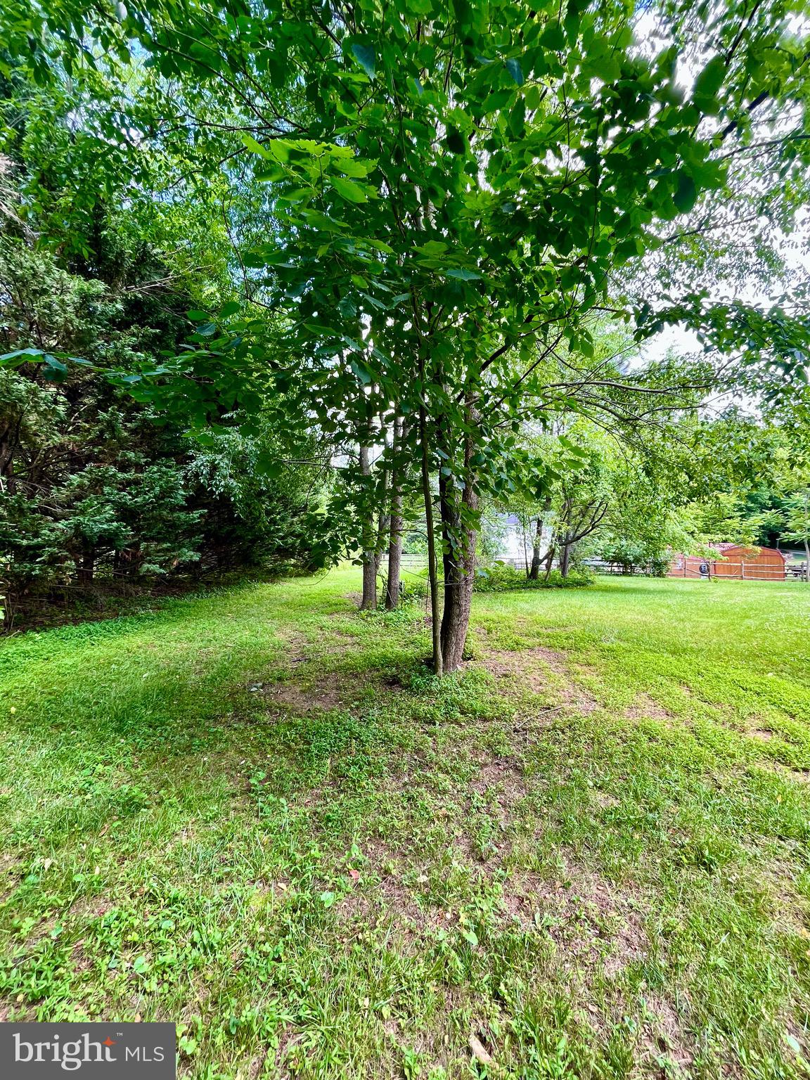 LA-VI ESTATES - Residential