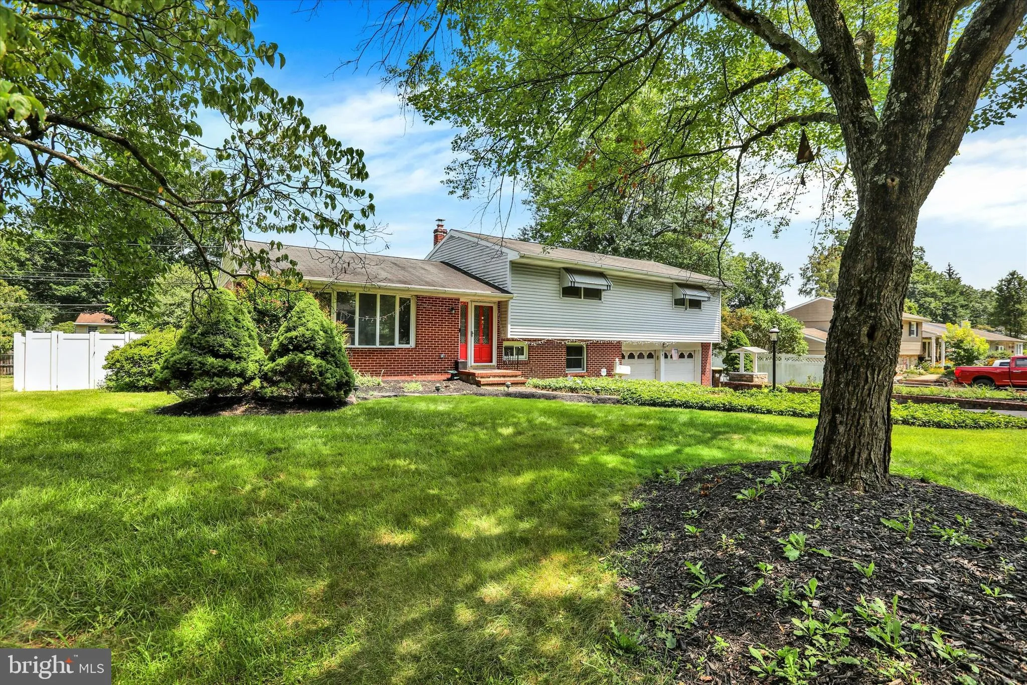 Yardley, Pennsylvania 19067, United States, 4 Bedrooms Bedrooms, ,3 BathroomsBathrooms,Residential,Active,181451