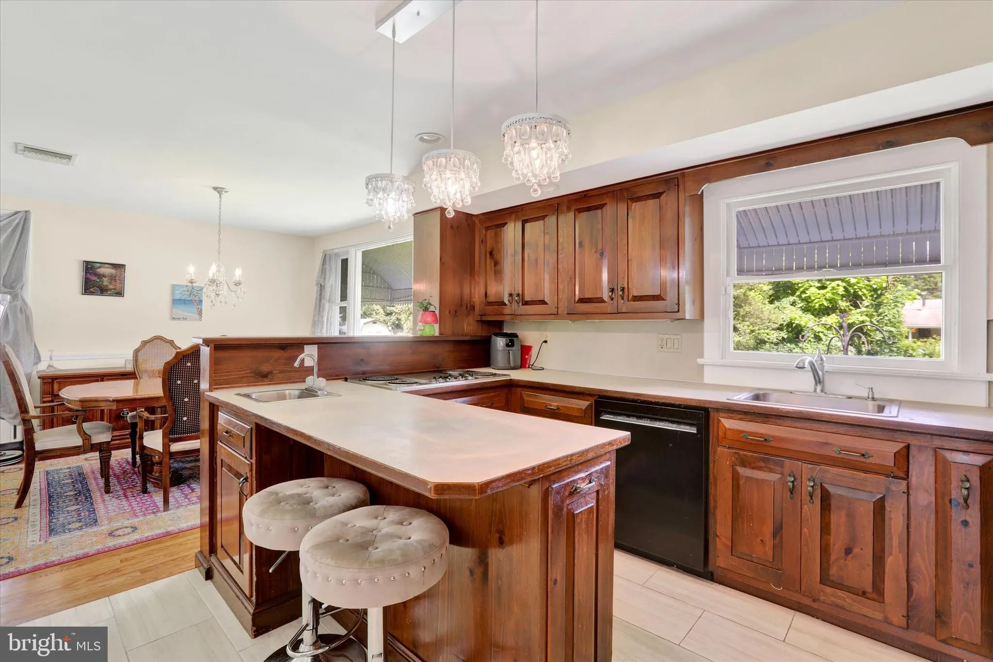 Yardley, Pennsylvania 19067, United States, 4 Bedrooms Bedrooms, ,3 BathroomsBathrooms,Residential,Active,181451