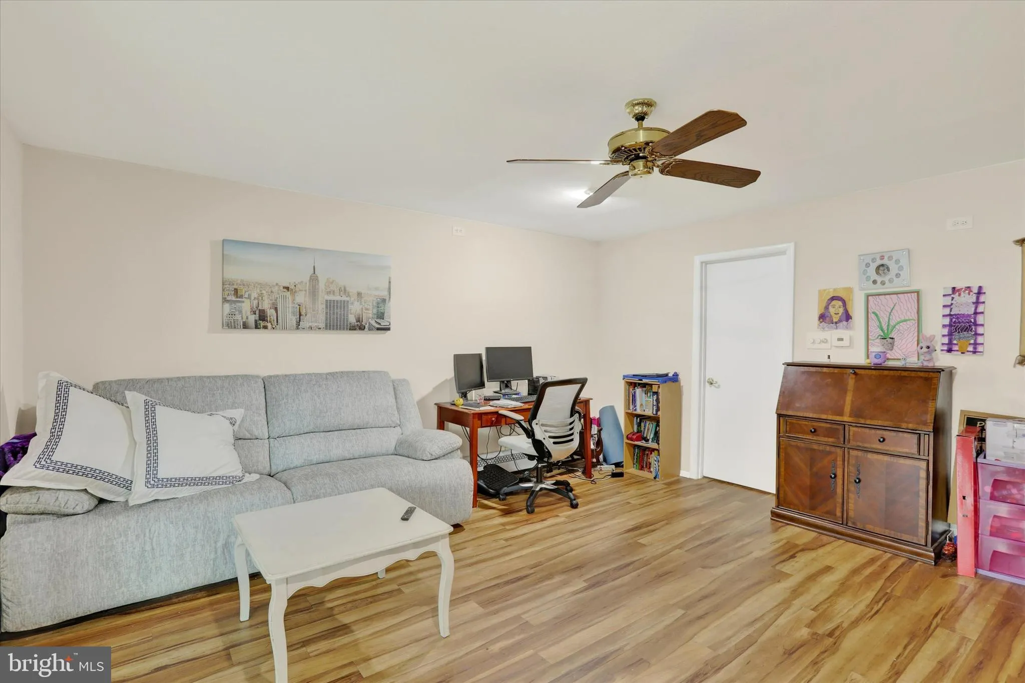 Yardley, Pennsylvania 19067, United States, 4 Bedrooms Bedrooms, ,3 BathroomsBathrooms,Residential,Active,181451