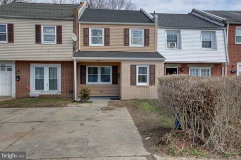 Townhouse For Sale - 465 Barrister Place<br/> DOVER, DE 19901