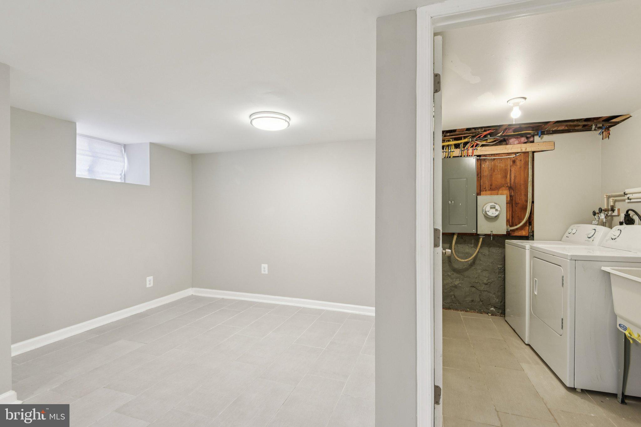 GLEN OAKS - Residential